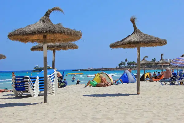 Der Strand von Sa Coma auf Mallorca